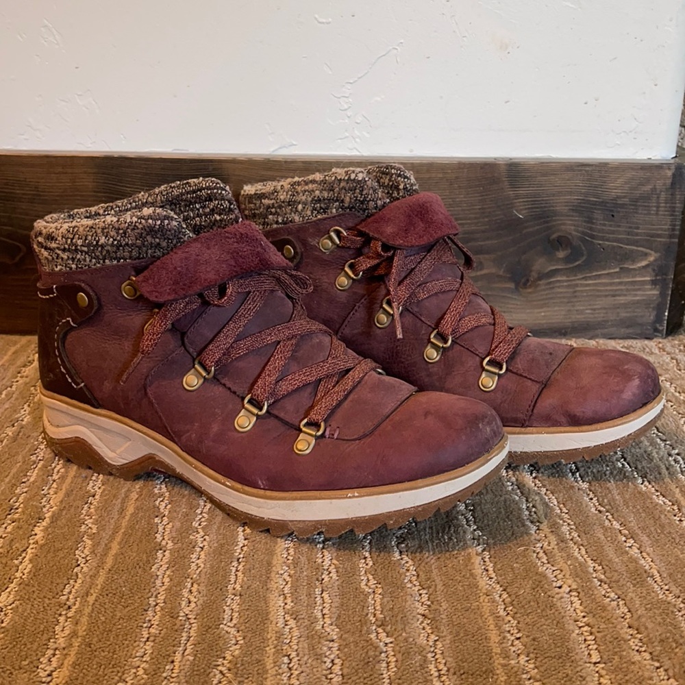 Merrill Hiker